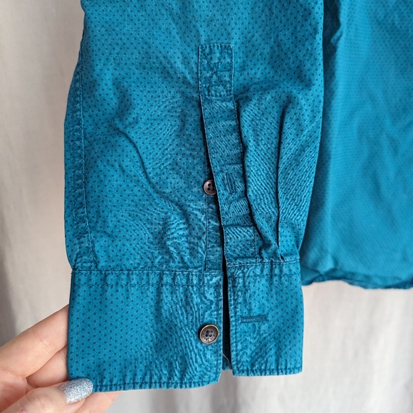 Men's Button Up - Picture 3 of 7